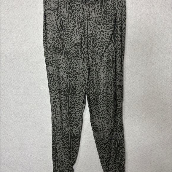 Rewash Soft Jogger Size XL Gray Leophard - Picture 2 of 4